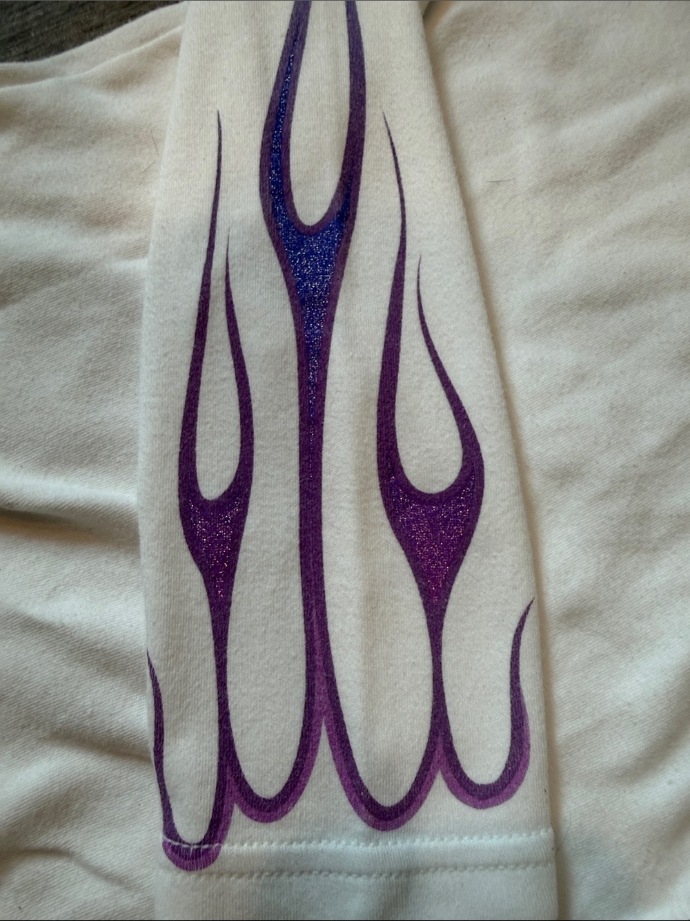 Y2K Harley-Davidson White 3/4 Sleeve Top with Purple Flame Graphics - Picture 5 of 5
